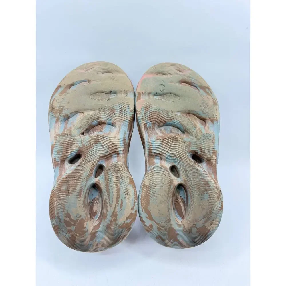adidas Yeezy Foam Runner MX Carbon GW3354 Women's US 8 Slip On Clogs